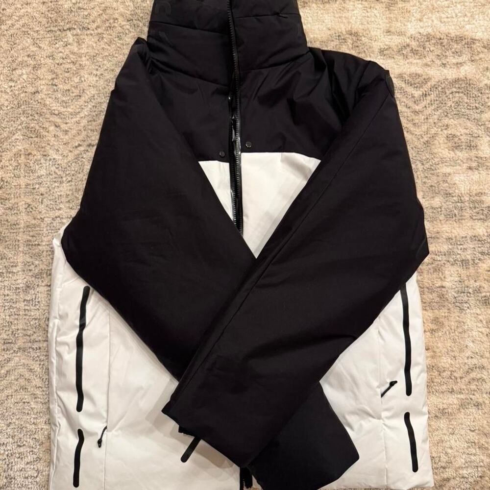 Moncler Barcena Down Jacket Men - image 2